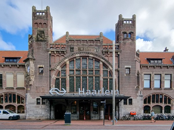 Jugendstil Bahnhof Haarlem